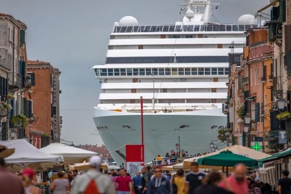 cruise-ports-2 Overpopulation: The busiest Cruise Ports in the world